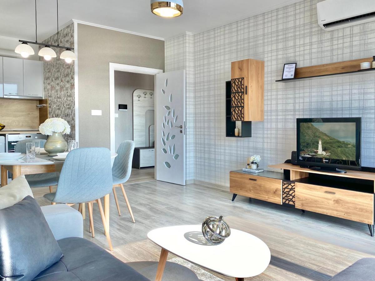 Private Apartment For 4 Guests And Parking Plovdiv Kültér fotó