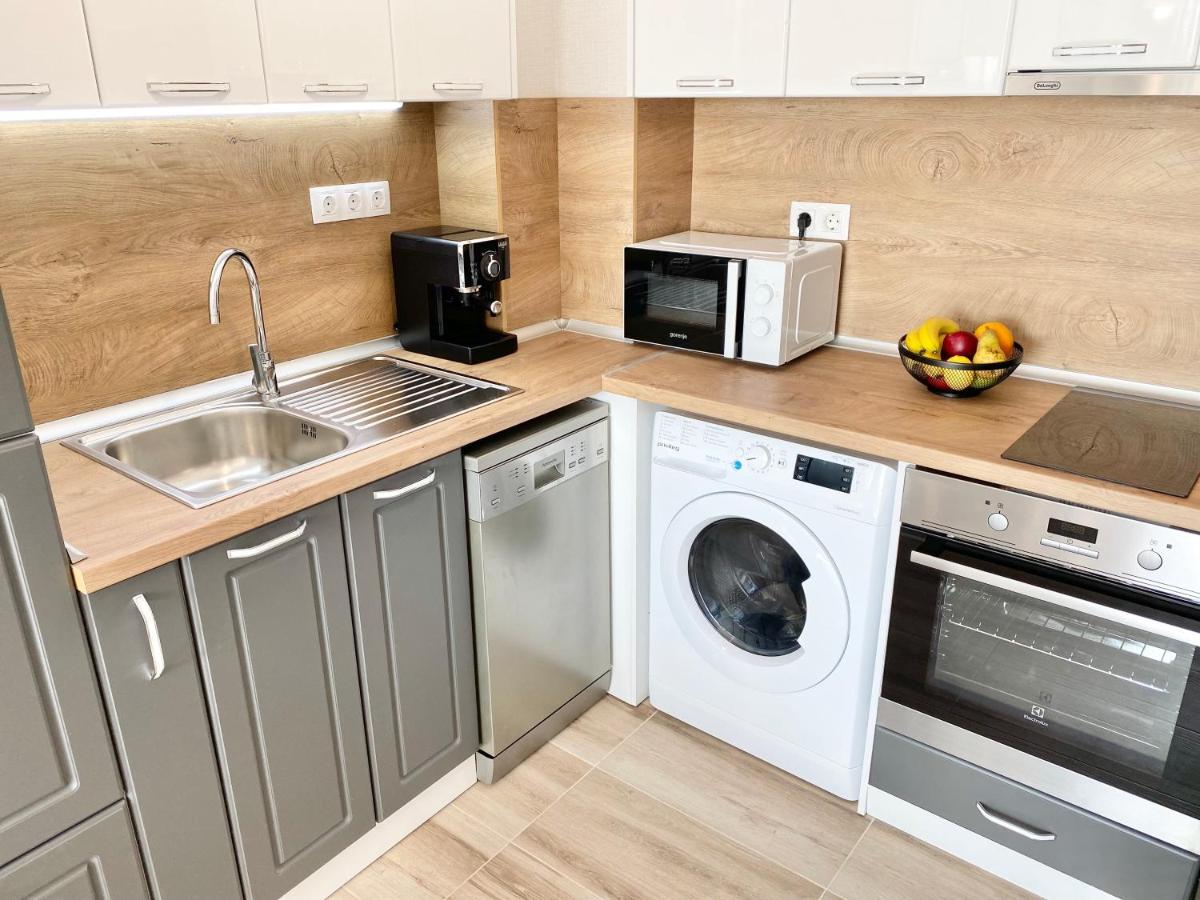 Private Apartment For 4 Guests And Parking Plovdiv Kültér fotó